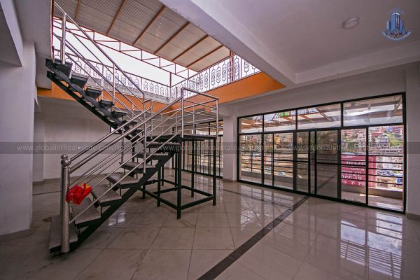 Brand New Commercial Building For Rent