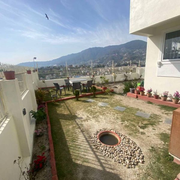Beautiful Designer Bungalow with Spacious Garden for Sale ??