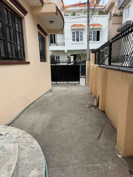 House on sale at Bhaisepatti