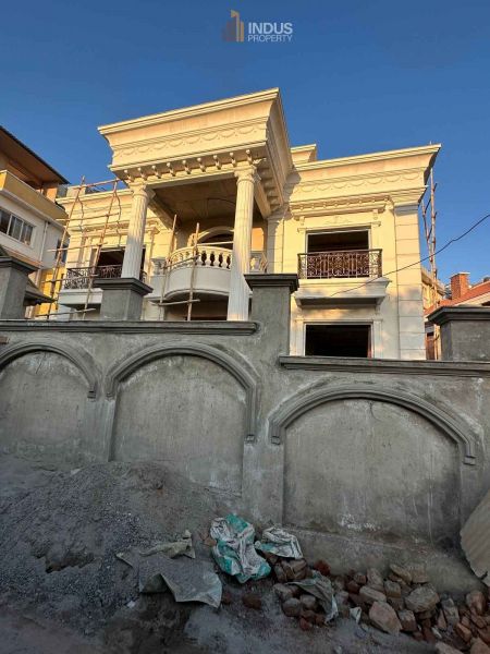 Bungalow House built on 11 aana with 5 beds on sale at Budhanilkantha, KTM