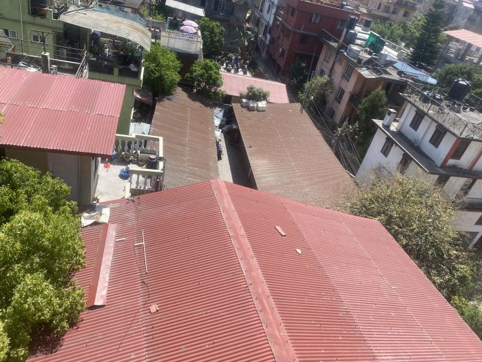 5 Shutter on rent 12*20 each at center Kupondoel