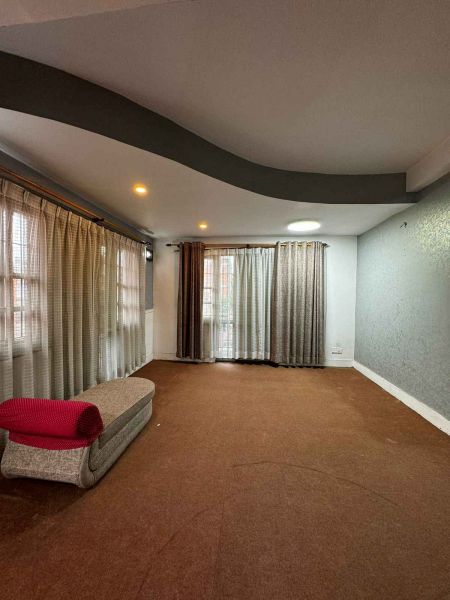 5BHK Semi-Furnished House On Rent At Baluwatar 