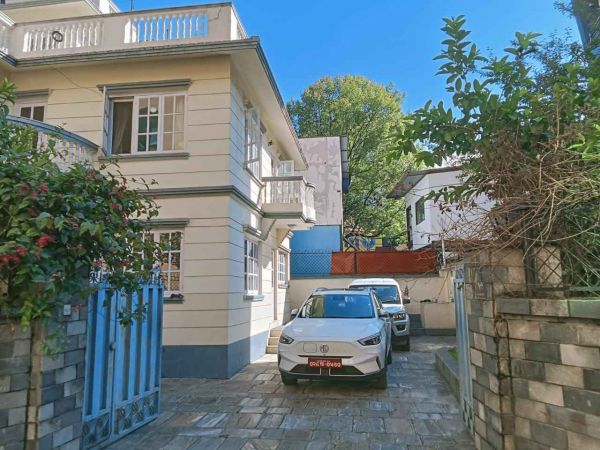 Banglow house on rent @Maharajgunj