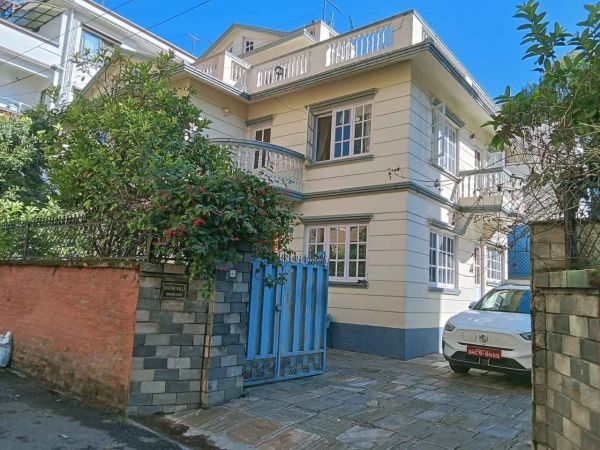 Banglow house on rent @Maharajgunj