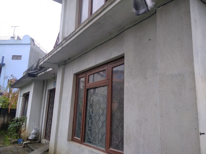 House neart checkpost only 100m from main road withnCheap price
