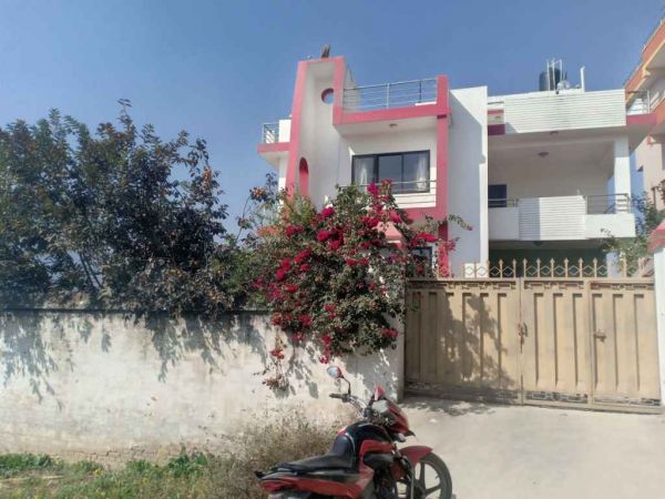 5 Bed 3 Bath house in bhaisepati colony