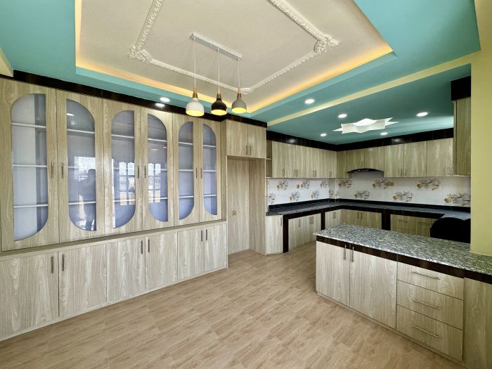 Triplex house on sale at Kadaghari