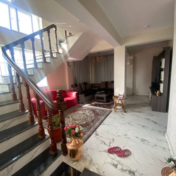 Beautiful Designer Bungalow with Spacious Garden for Sale ??