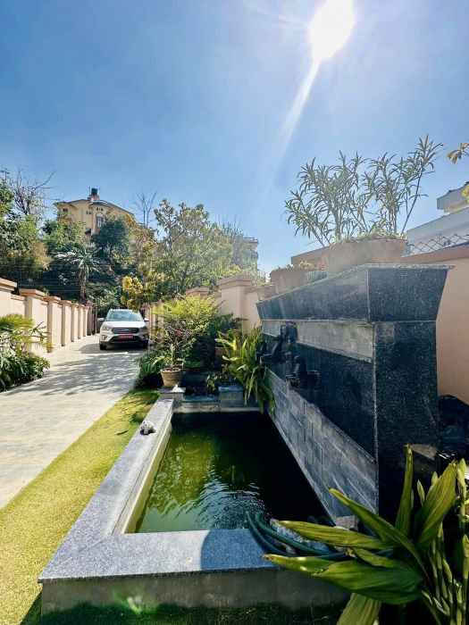 Bungalow on sale at Ganesh Chowk