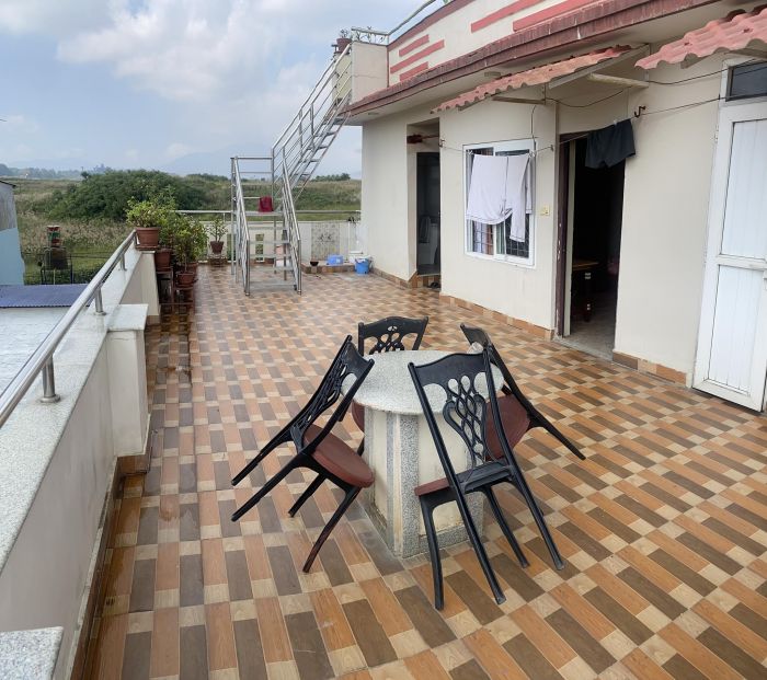 Beautiful 5 Bedroom House in Gothatar