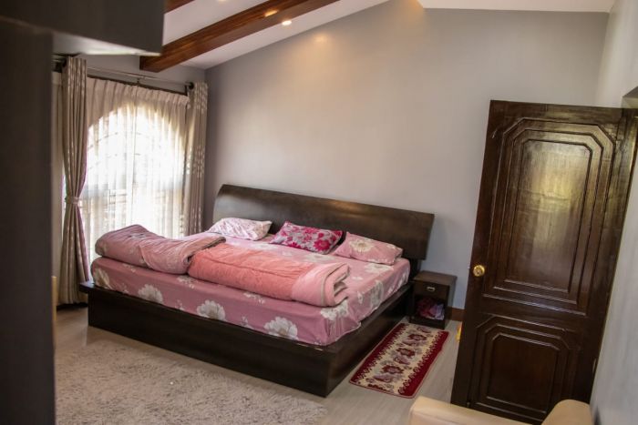 Bungalow for sale in Khumaltar lalitpur