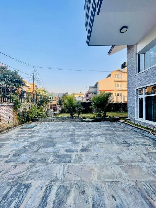 Bungalow on sale at Narayanthan