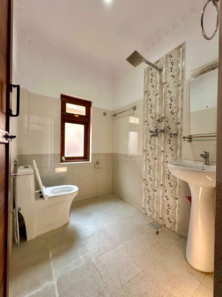 Residental Bungalow House on sell At Thulo Bharyang,KTM