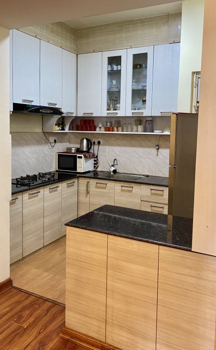 Luxurious fully furnished 3 BHK apartment for sale in Classic Tower