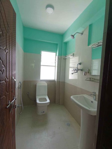 house on sale near grande hospital