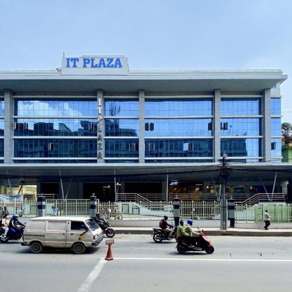Flexible workspace in Regus IT Plaza