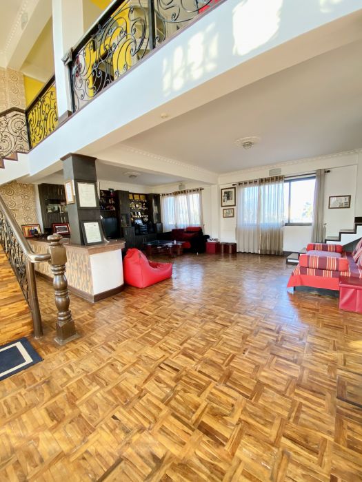 Residential + Commercial 7 Floors Building In Thamel For Rent