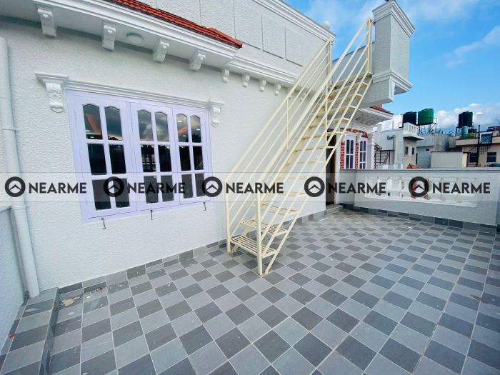 House On Sale at Mandikatar (Manakamana conlony)