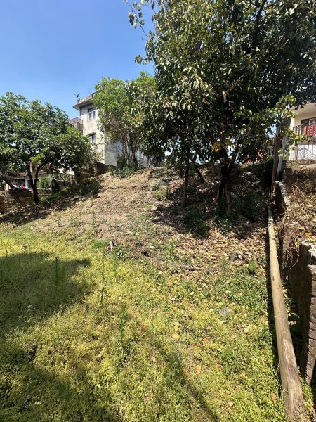 Land on sale at Hadigaun