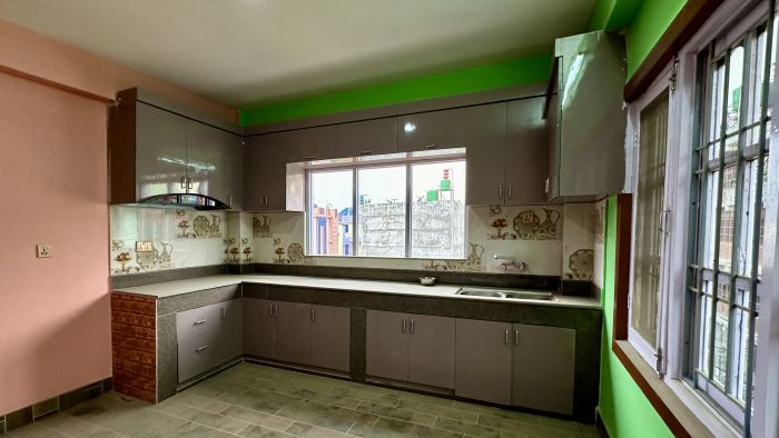 Bungalow on sale at Harharmahadev