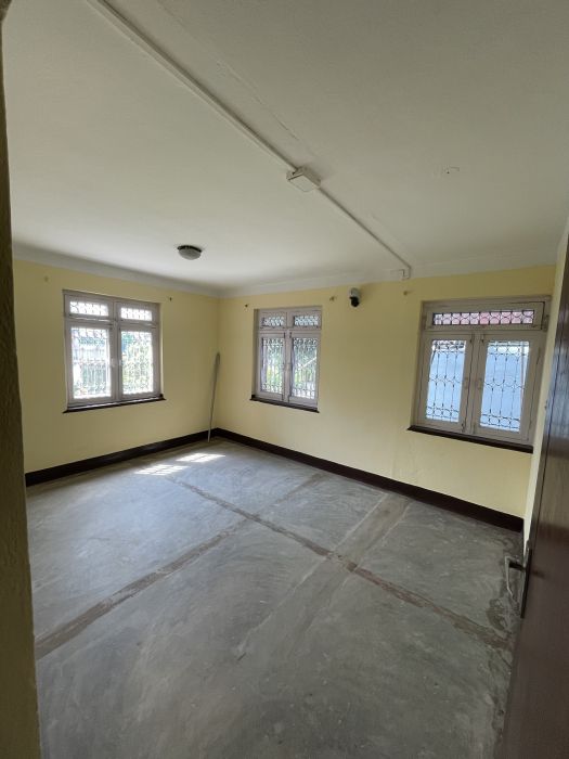Flat for rent in Mandikhatar near HAMS Hospital