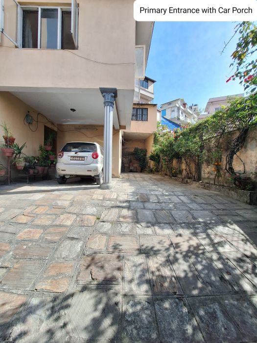 Lucrative 5 BHK house available for sale in Golfutar (near Navaraj & Niraj Sekuwa)