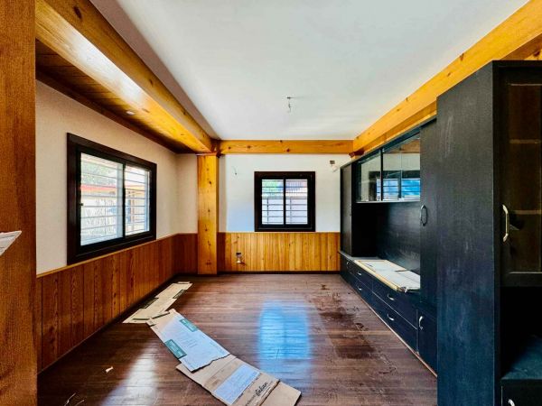 Bungalow House on sell At Budhanilkantha Kathmandu.