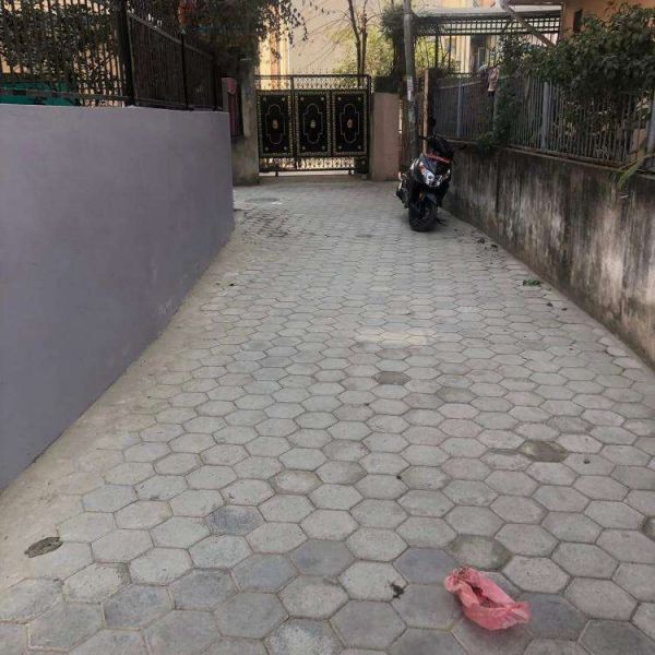 House sale in Tikathali Moti chowk