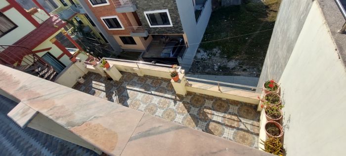 Ekdam ramro gar urgent bikri ma