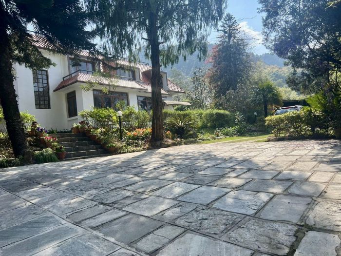 Bungalow on Rent at Godawari