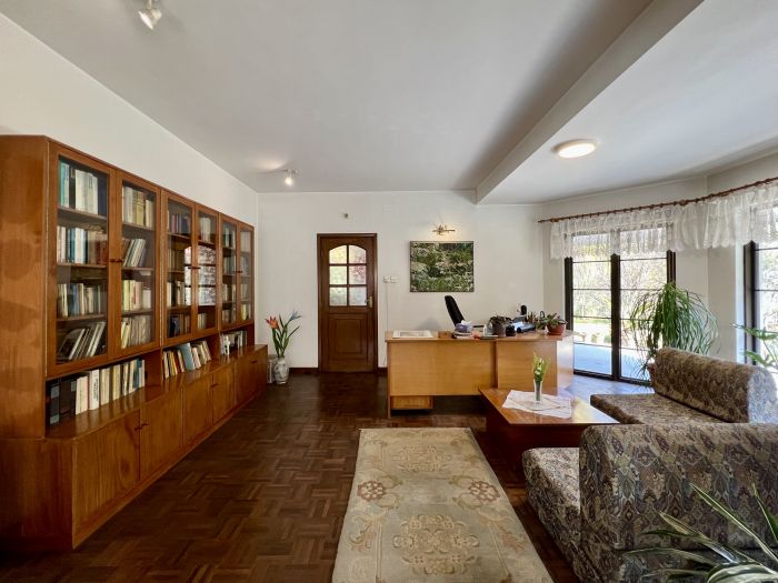 Mansion House On Sale At Mudkhu , Tarkeshwor