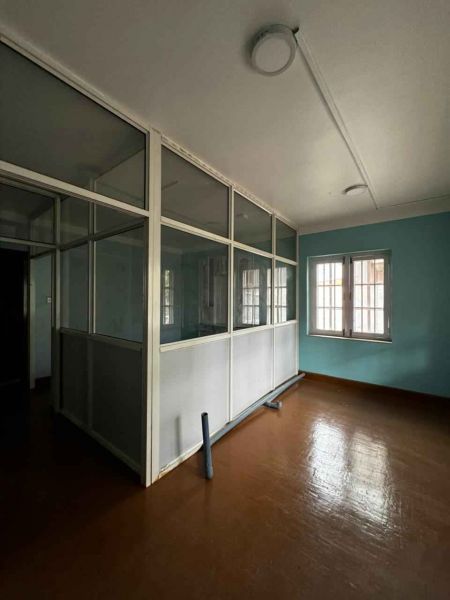 Semi-commercial House On Rent At Kupandol 