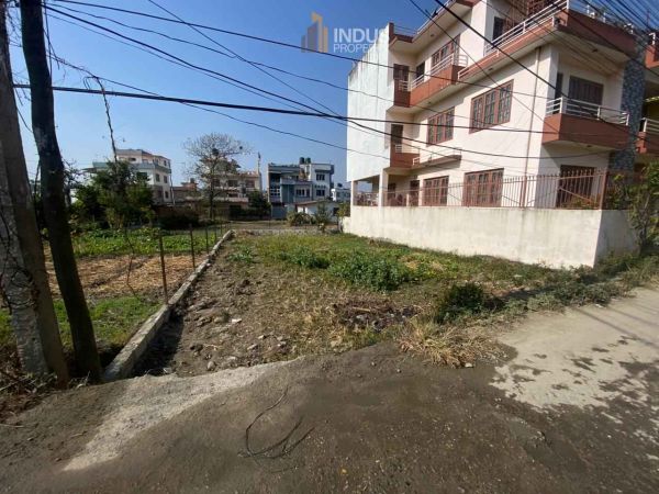 4.5 aana land on 13 feet road sale at Sirutar, Bhaktapur