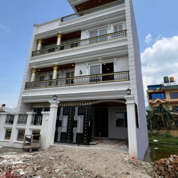 Prime location house available in Lubhu