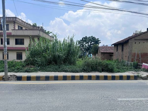 Land on sale -Imadol ucho Hight