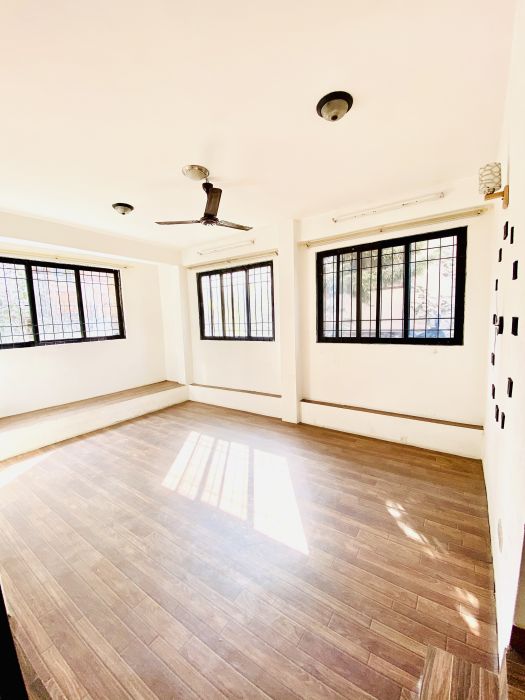 Residential + Commercial 7 Floors Building In Thamel For Rent