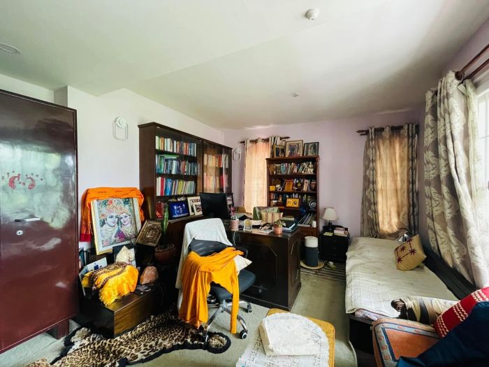 Bungalow on sale at Bansbari