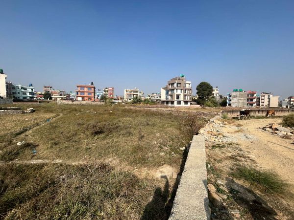 Huge commercial land for rent in Tikathali, Lalitpur.  Unexpected low price.
