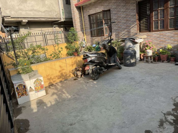 Samakhusi najikai aakarshak ghar bikri ma