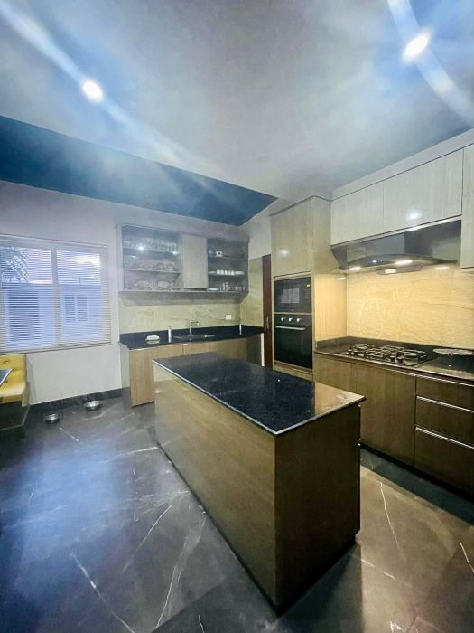 Bungalow on sale at Ganesh Chowk