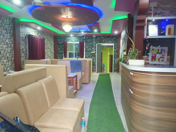 Sasto ma full finished ghar Bharatpur area ma with 3 star restaurants