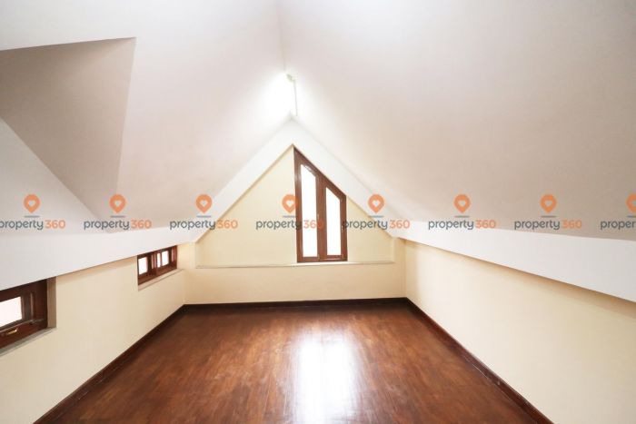 7BHK Grand Bungalow For RENT At Dholahiti, Lalitpur