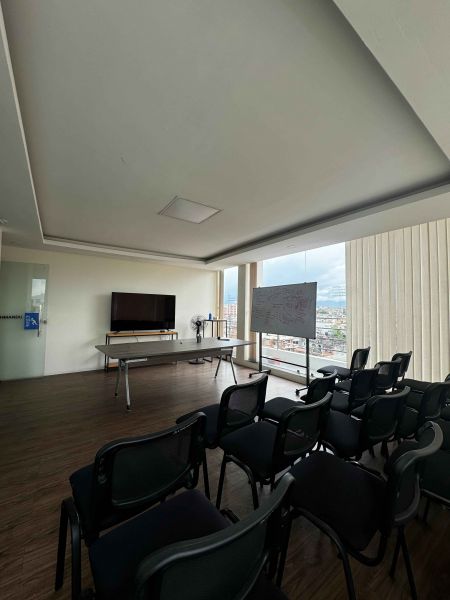 6600 Sq.ft Furnished Office Space On Rent at Kupandol