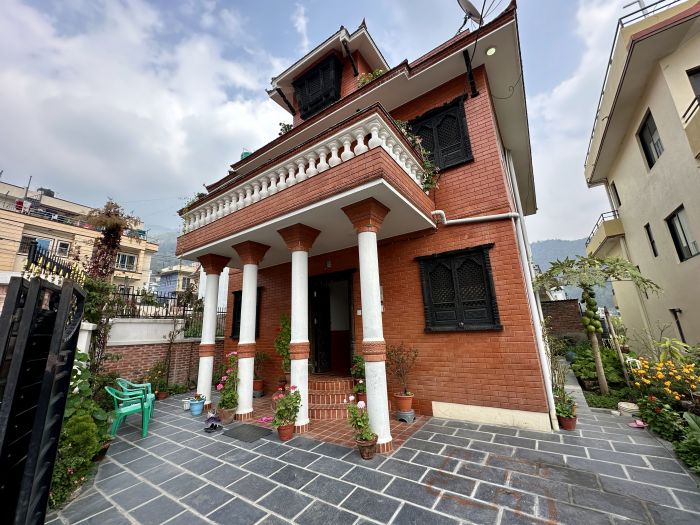 Bungalow on sale at Deuwa Chowk