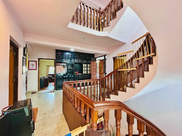 Bungalow House On Rent at Jhamsikhel , Lalitpur