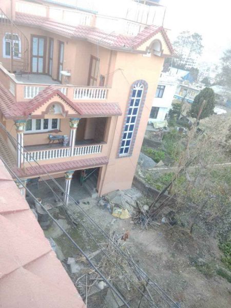 8 aana land with 2&amp; 1/2 stories house sale in Thankot, chandragiri