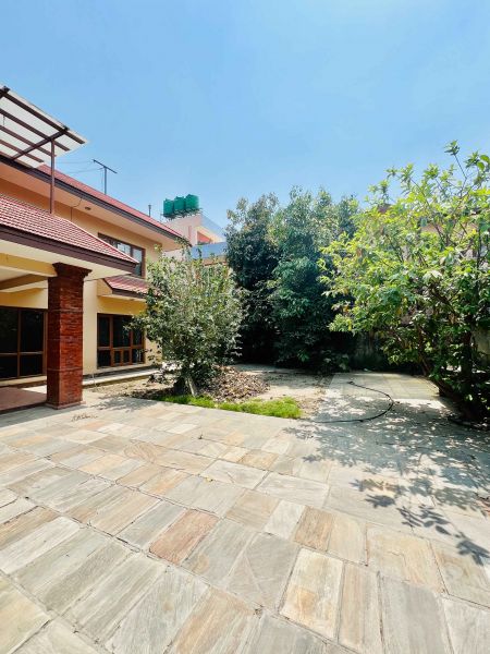 Bungalow House on rent at Jhamsikhel, Lalitpur