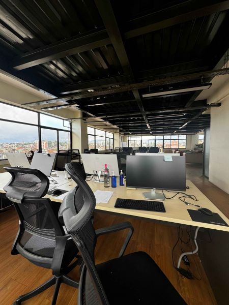 6600 Sq.ft Furnished Office Space On Rent at Kupandol