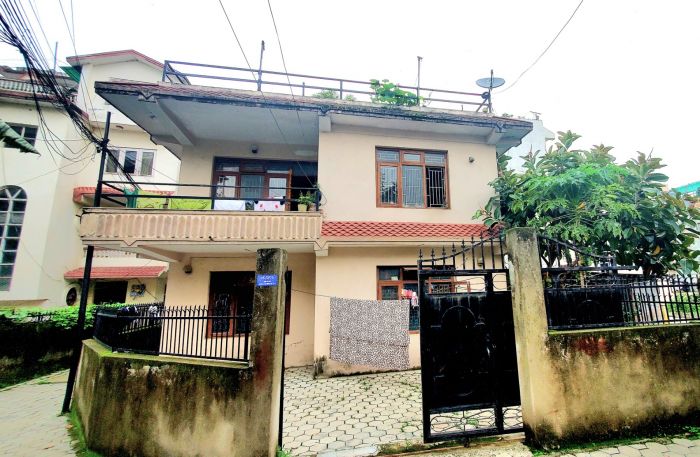 Flat system 2.5 storey house, Besigaun Jorpati
