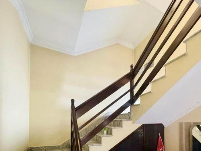 Bungalow on sale at Bansbari